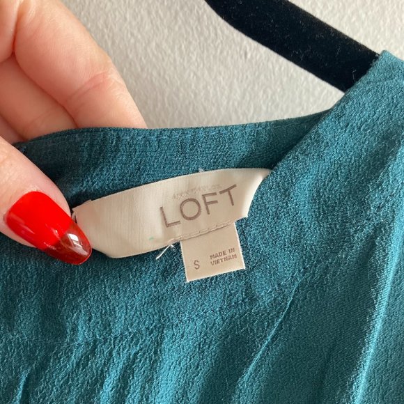 LOFT Tie-Waist Dress - Picture 3 of 4